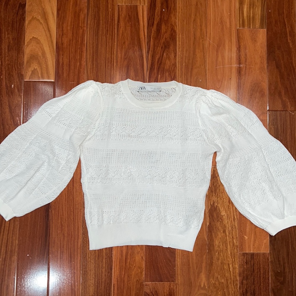 ZARA size S knit sweater